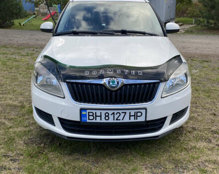 Белый Шкода Румстер, объемом двигателя 1.6 л и пробегом 250 тыс. км за 4800 $, фото 1 на Automoto.ua