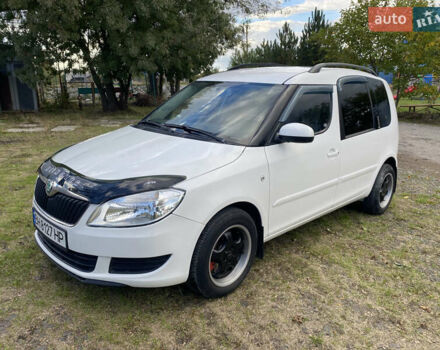 Белый Шкода Румстер, объемом двигателя 1.6 л и пробегом 250 тыс. км за 4800 $, фото 5 на Automoto.ua