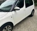 Белый Шкода Румстер, объемом двигателя 1.4 л и пробегом 270 тыс. км за 4213 $, фото 1 на Automoto.ua