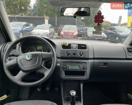 Белый Шкода Румстер, объемом двигателя 1.2 л и пробегом 147 тыс. км за 6400 $, фото 8 на Automoto.ua