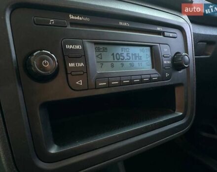 Белый Шкода Румстер, объемом двигателя 1.39 л и пробегом 256 тыс. км за 4999 $, фото 5 на Automoto.ua