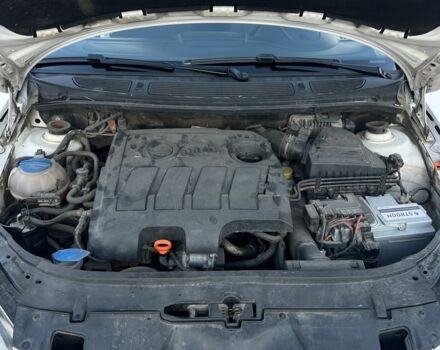 Белый Шкода Румстер, объемом двигателя 1.6 л и пробегом 300 тыс. км за 6100 $, фото 14 на Automoto.ua