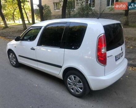 Белый Шкода Румстер, объемом двигателя 1.2 л и пробегом 253 тыс. км за 6100 $, фото 26 на Automoto.ua