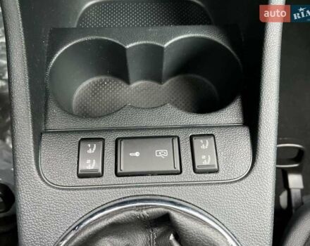 Белый Шкода Румстер, объемом двигателя 1.6 л и пробегом 260 тыс. км за 7700 $, фото 15 на Automoto.ua