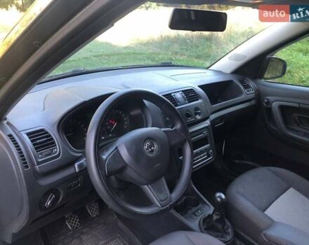 Белый Шкода Румстер, объемом двигателя 1.2 л и пробегом 253 тыс. км за 6100 $, фото 8 на Automoto.ua