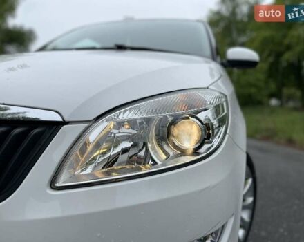 Белый Шкода Румстер, объемом двигателя 1.6 л и пробегом 260 тыс. км за 7700 $, фото 8 на Automoto.ua