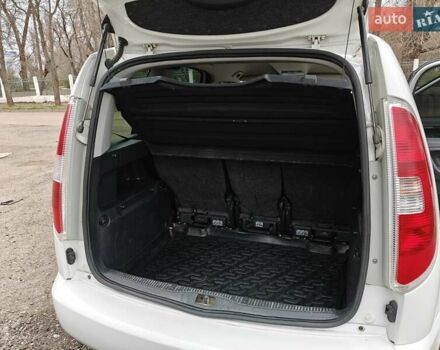 Білий Шкода Румстер, об'ємом двигуна 1.39 л та пробігом 156 тис. км за 7300 $, фото 18 на Automoto.ua