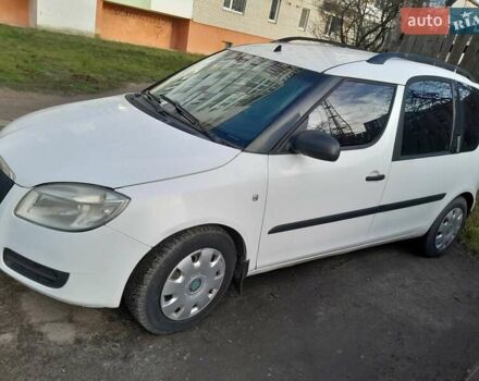 Білий Шкода Румстер, об'ємом двигуна 1.39 л та пробігом 286 тис. км за 4600 $, фото 1 на Automoto.ua
