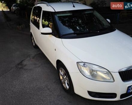 Білий Шкода Румстер, об'ємом двигуна 1.6 л та пробігом 304 тис. км за 5300 $, фото 1 на Automoto.ua