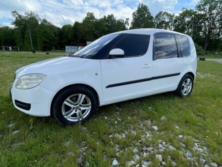Белый Шкода Румстер, объемом двигателя 1.4 л и пробегом 230 тыс. км за 4350 $, фото 1 на Automoto.ua