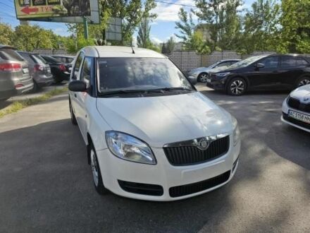 Білий Шкода Румстер, об'ємом двигуна 1.4 л та пробігом 375 тис. км за 3187 $, фото 1 на Automoto.ua