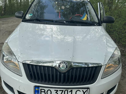 Шкода Румстер 2010 в Теребовле на Automoto.ua Белый Шкода Румстер, объемом двигателя 1.2 л и пробегом 142 тыс. км за 5300 $, фото 1 на Automoto.ua