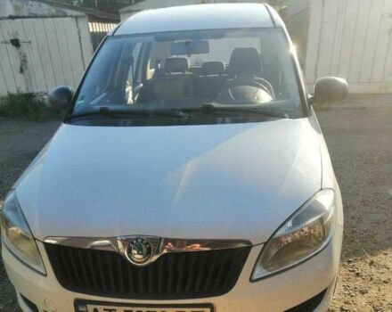 Белый Шкода Румстер, объемом двигателя 1.6 л и пробегом 317 тыс. км за 5400 $, фото 1 на Automoto.ua