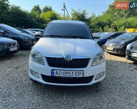 Белый Шкода Румстер, объемом двигателя 1.2 л и пробегом 238 тыс. км за 4600 $, фото 1 на Automoto.ua