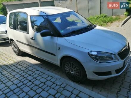 Білий Шкода Румстер, об'ємом двигуна 1.6 л та пробігом 317 тис. км за 5600 $, фото 1 на Automoto.ua