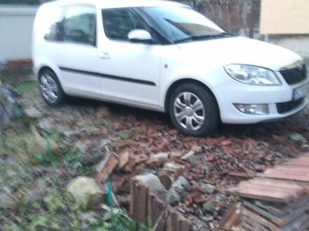 Білий Шкода Румстер, об'ємом двигуна 1.39 л та пробігом 195 тис. км за 4999 $, фото 1 на Automoto.ua