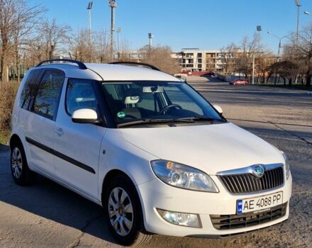 Белый Шкода Румстер, объемом двигателя 1.6 л и пробегом 237 тыс. км за 6500 $, фото 1 на Automoto.ua