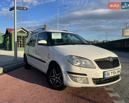 Білий Шкода Румстер, об'ємом двигуна 1.6 л та пробігом 300 тис. км за 6200 $, фото 1 на Automoto.ua