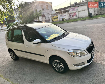 Белый Шкода Румстер, объемом двигателя 1.2 л и пробегом 133 тыс. км за 6000 $, фото 1 на Automoto.ua