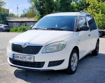 Белый Шкода Румстер, объемом двигателя 1.2 л и пробегом 280 тыс. км за 5137 $, фото 1 на Automoto.ua
