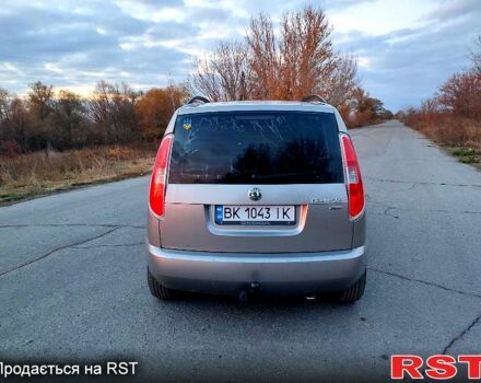 Бежевый Шкода Румстер, объемом двигателя 1.4 л и пробегом 1 тыс. км за 5500 $, фото 3 на Automoto.ua