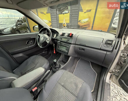 Бежевый Шкода Румстер, объемом двигателя 1.6 л и пробегом 343 тыс. км за 6300 $, фото 29 на Automoto.ua