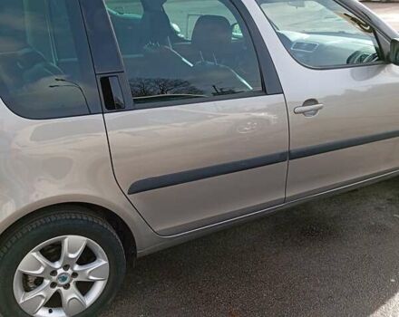 Бежевый Шкода Румстер, объемом двигателя 1.4 л и пробегом 236 тыс. км за 5999 $, фото 12 на Automoto.ua