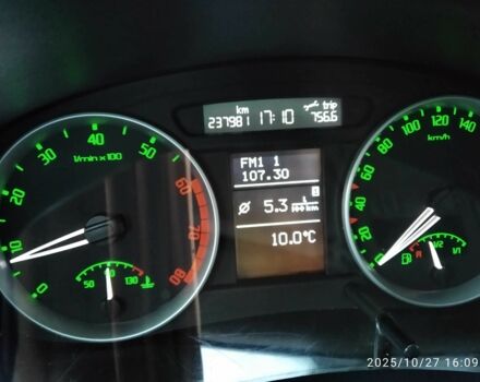 Бежевый Шкода Румстер, объемом двигателя 1.4 л и пробегом 237 тыс. км за 5999 $, фото 12 на Automoto.ua