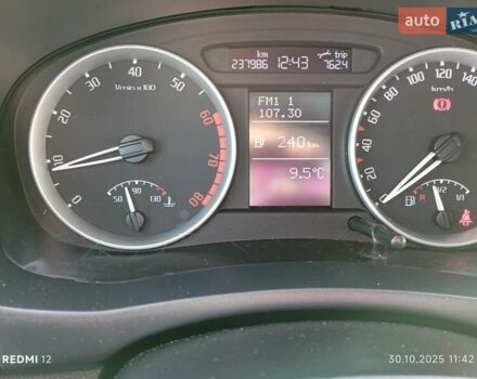 Бежевый Шкода Румстер, объемом двигателя 1.4 л и пробегом 236 тыс. км за 5999 $, фото 44 на Automoto.ua