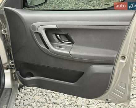 Бежевый Шкода Румстер, объемом двигателя 1.6 л и пробегом 343 тыс. км за 6300 $, фото 33 на Automoto.ua