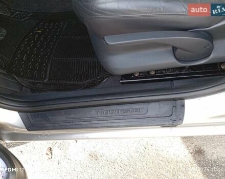 Бежевый Шкода Румстер, объемом двигателя 1.4 л и пробегом 236 тыс. км за 5999 $, фото 36 на Automoto.ua