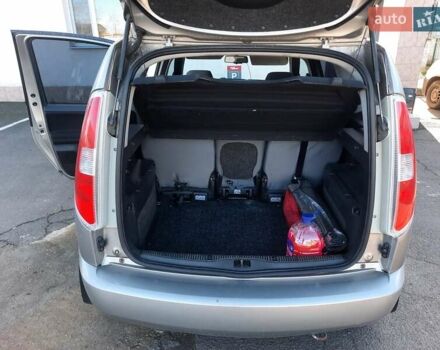 Бежевый Шкода Румстер, объемом двигателя 1.39 л и пробегом 360 тыс. км за 5000 $, фото 9 на Automoto.ua