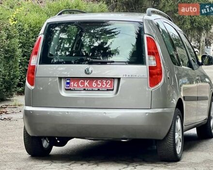 Бежевый Шкода Румстер, объемом двигателя 1.6 л и пробегом 197 тыс. км за 7350 $, фото 12 на Automoto.ua