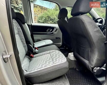 Бежевый Шкода Румстер, объемом двигателя 1.6 л и пробегом 197 тыс. км за 7350 $, фото 63 на Automoto.ua