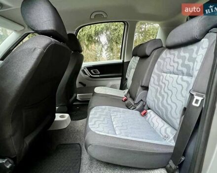 Бежевый Шкода Румстер, объемом двигателя 1.6 л и пробегом 197 тыс. км за 7350 $, фото 50 на Automoto.ua