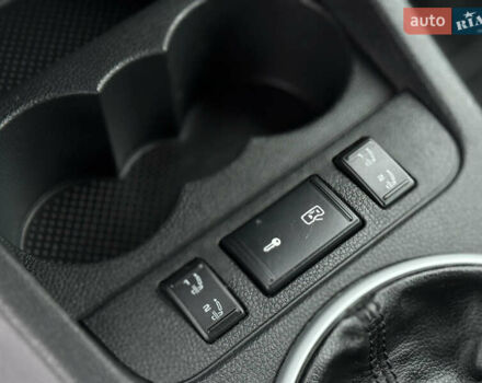 Бежевый Шкода Румстер, объемом двигателя 1.6 л и пробегом 202 тыс. км за 5750 $, фото 25 на Automoto.ua