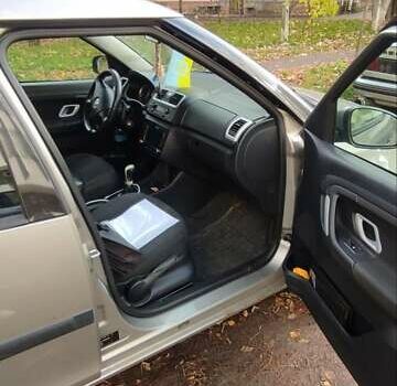 Бежевый Шкода Румстер, объемом двигателя 1.6 л и пробегом 305 тыс. км за 5000 $, фото 9 на Automoto.ua