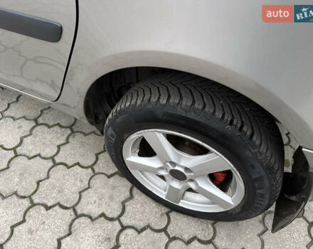 Бежевый Шкода Румстер, объемом двигателя 1.6 л и пробегом 214 тыс. км за 6700 $, фото 8 на Automoto.ua