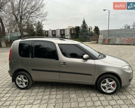 Бежевый Шкода Румстер, объемом двигателя 1.6 л и пробегом 214 тыс. км за 6700 $, фото 3 на Automoto.ua