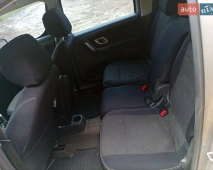 Бежевый Шкода Румстер, объемом двигателя 1.39 л и пробегом 290 тыс. км за 4400 $, фото 4 на Automoto.ua