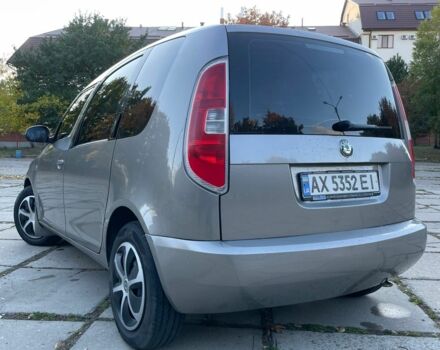 Бежевый Шкода Румстер, объемом двигателя 1.4 л и пробегом 290 тыс. км за 4500 $, фото 3 на Automoto.ua