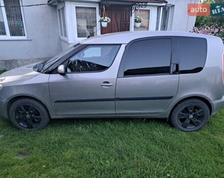 Бежевый Шкода Румстер, объемом двигателя 1.39 л и пробегом 278 тыс. км за 5000 $, фото 6 на Automoto.ua