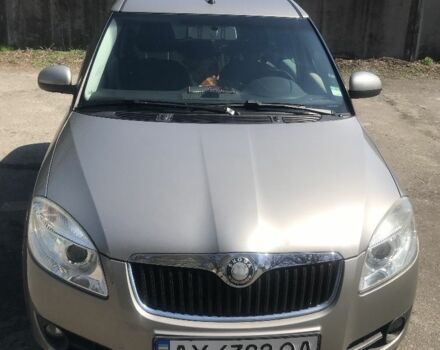 Бежевый Шкода Румстер, объемом двигателя 1.6 л и пробегом 252 тыс. км за 5800 $, фото 1 на Automoto.ua