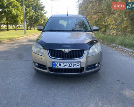 Бежевый Шкода Румстер, объемом двигателя 1.6 л и пробегом 260 тыс. км за 3950 $, фото 1 на Automoto.ua