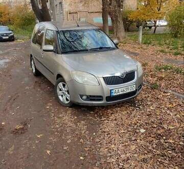 Бежевый Шкода Румстер, объемом двигателя 1.6 л и пробегом 305 тыс. км за 5000 $, фото 1 на Automoto.ua