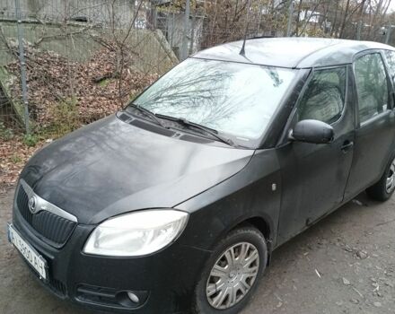 Черный Шкода Румстер, объемом двигателя 1.4 л и пробегом 300 тыс. км за 2600 $, фото 2 на Automoto.ua