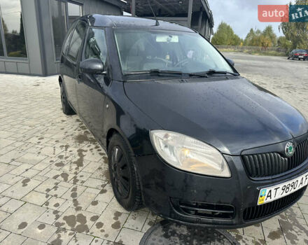 Черный Шкода Румстер, объемом двигателя 1.6 л и пробегом 247 тыс. км за 2950 $, фото 1 на Automoto.ua