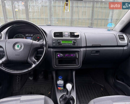 Чорний Шкода Румстер, об'ємом двигуна 1.6 л та пробігом 193 тис. км за 3954 $, фото 1 на Automoto.ua