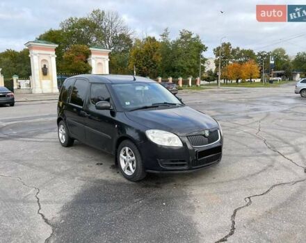 Черный Шкода Румстер, объемом двигателя 1.39 л и пробегом 205 тыс. км за 5000 $, фото 5 на Automoto.ua