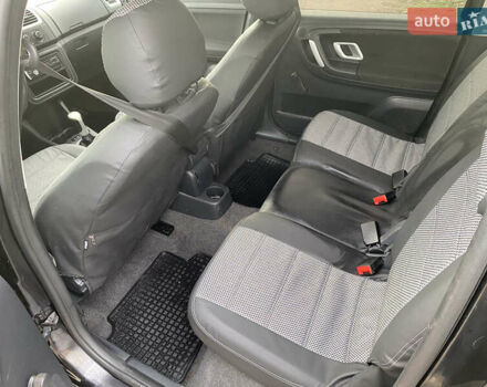 Чорний Шкода Румстер, об'ємом двигуна 1.39 л та пробігом 255 тис. км за 5150 $, фото 8 на Automoto.ua